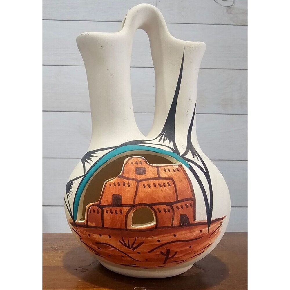 Signed L. Toya Jemez Pueblo Native American Pottery Wedding Vase Scenic Cut-out